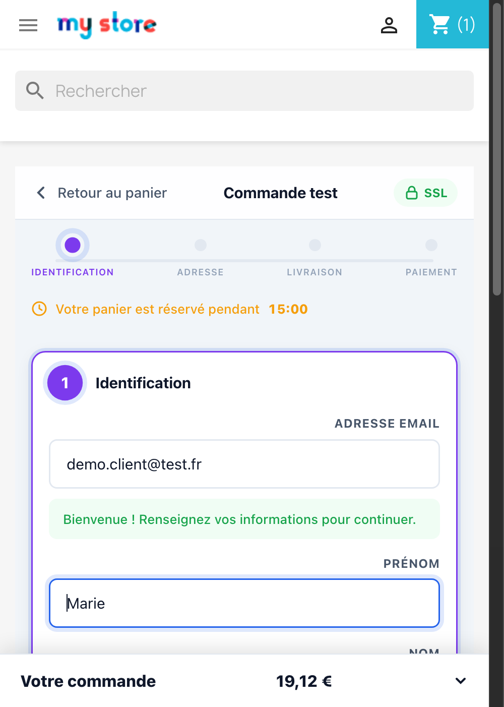 Vue mobile — Design responsive avec barre de total sticky